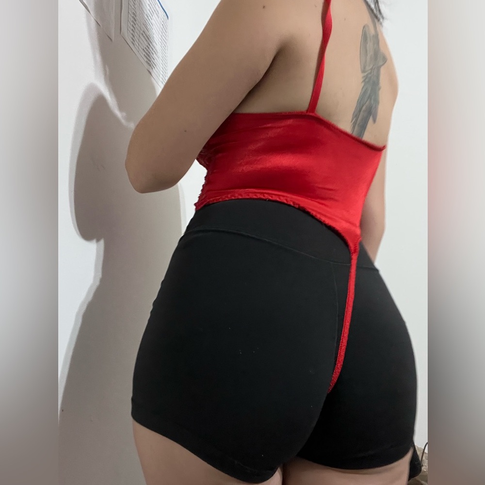 32B Vs Victoria’s Secret Vintage red floral lace teddy thong bodysuit lingerie - Picture 4 of 10